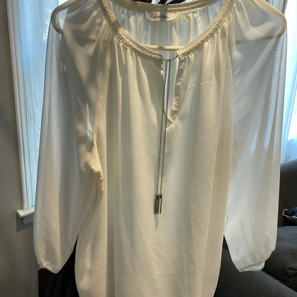 Gorgeous Calvin Klein blouse w/ attached necklace - Picture 1 of 7